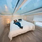Θέρετρο Seaside Glass 4*