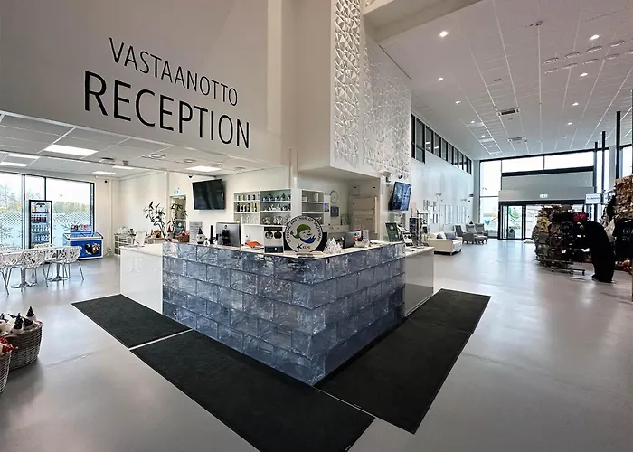 منتجع Seaside Glass 4*